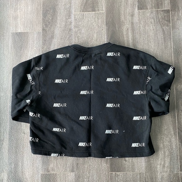 Women’s Nike crop sweater - Picture 5 of 5